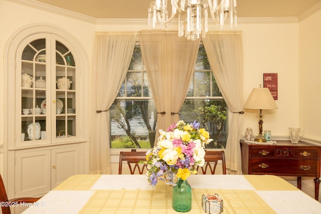 505 N Broad St, Edenton, NC 27932 - dining area with a chandelier and ornamental molding