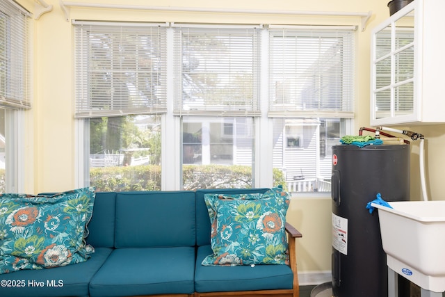 505 N Broad St, Edenton, NC 27932 - sunroom / solarium featuring electric water heater