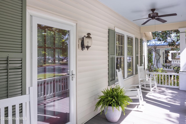 505 N Broad St, Edenton, NC 27932 - view of exterior entry featuring covered porch and a ceiling fan