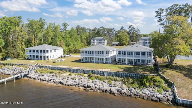 bird's eye view featuring a water view