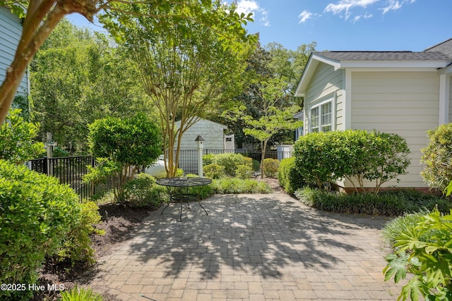 114 N Atlantic Ave, Southport, NC 28461 - view of patio