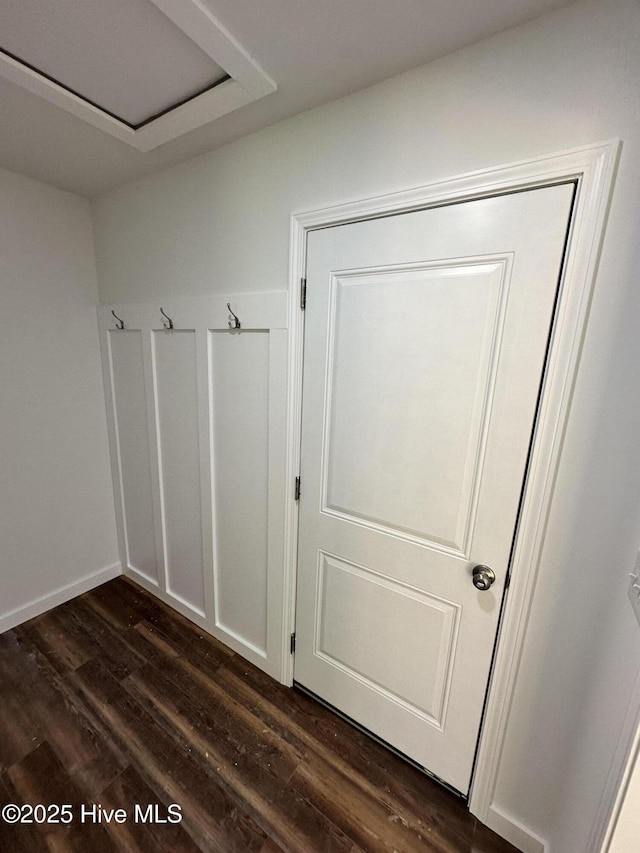 229 Spring Dr, Jacksonville, NC 28540 - mudroom with dark wood finished floors