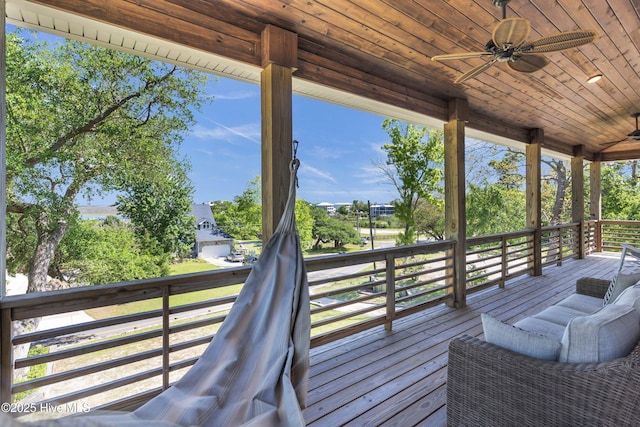 deck with ceiling fan
