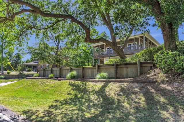 view of yard with fence