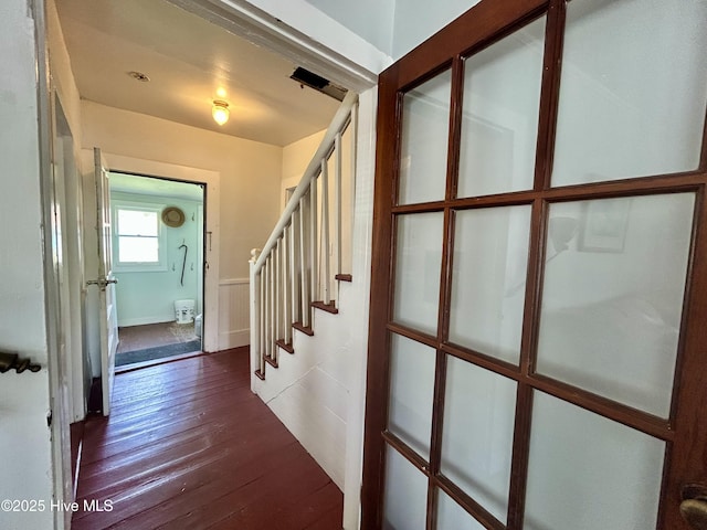 417 Turner St, Beaufort, NC 28516 - foyer entrance with dark wood-style floors and stairs