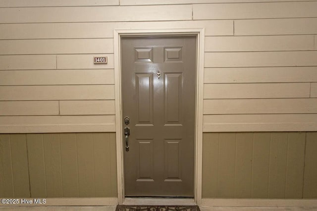 view of property entrance