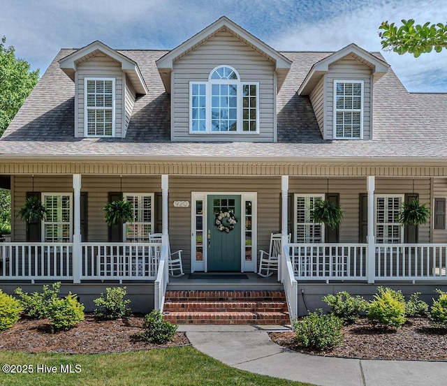 920 Diamondhead Dr S, Pinehurst, NC 28374 - view of front of property featuring covered porch and a shingled roof