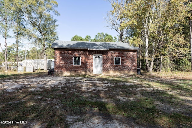 view of outbuilding featuring an outdoor structure