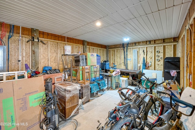 305 Ivy Ln, Carolina Beach, NC 28428 - view of garage