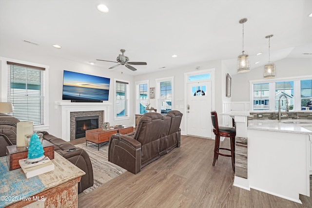 305 Ivy Ln, Carolina Beach, NC 28428 - living area with ceiling fan, plenty of natural light, light wood-style floors, and recessed lighting