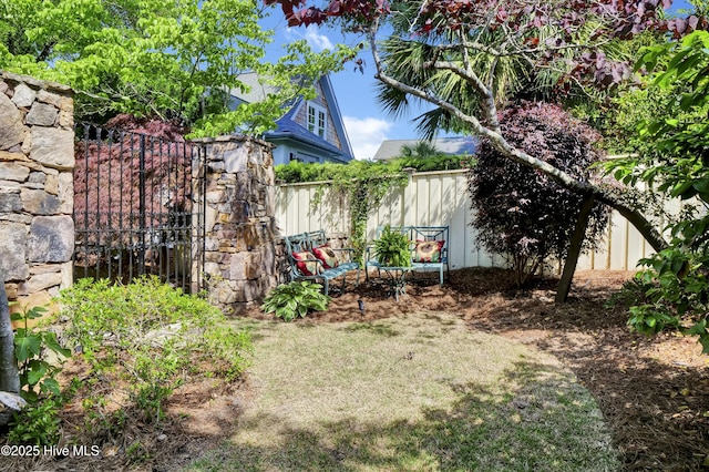 2220 Bel Arbor Pl, Wilmington, NC 28403 - view of fenced backyard
