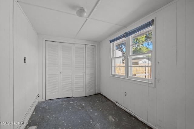 2205 Bay St, Morehead City, NC 28557 - unfurnished bedroom featuring a closet