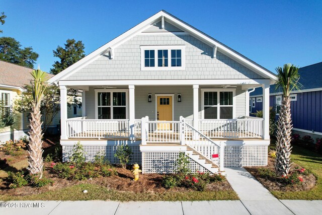 bungalow-style house featuring covered porch