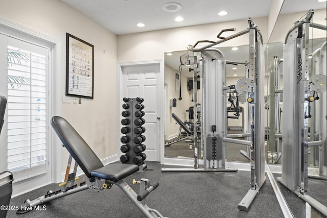 workout area featuring recessed lighting