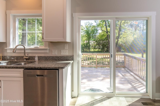 151 Windsor Ln, Edenton, NC 27932 - doorway to outside with visible vents and a sink