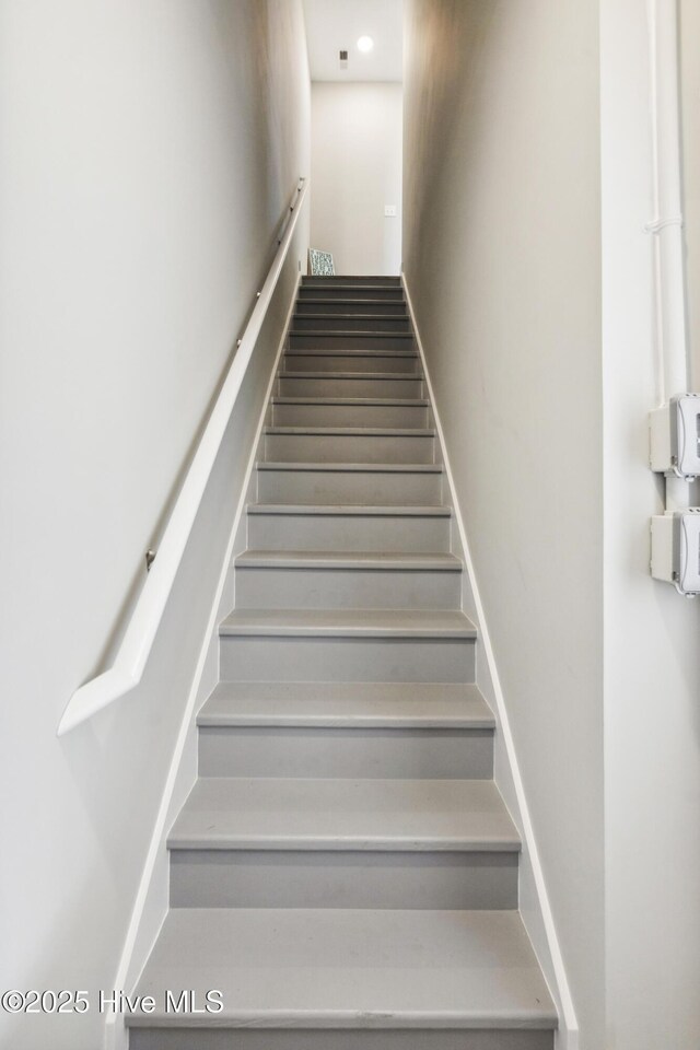 146 Sea Gull Ln, North Topsail Beach, NC 28460 - view of stairs