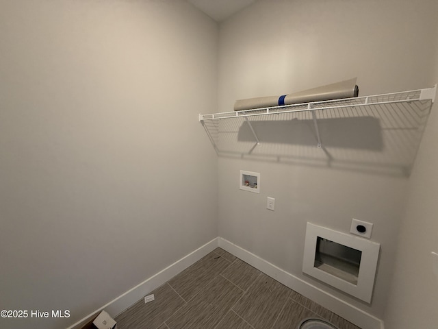 107 Tee Dr, Selma, NC 27576 - laundry room with hookup for a washing machine and hookup for an electric dryer
