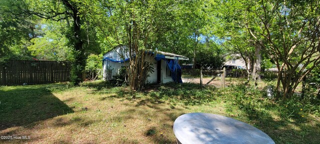 view of yard featuring fence
