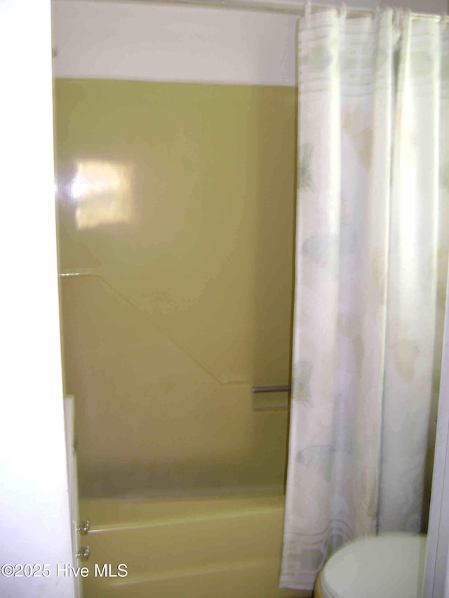 501 US-13, Windsor, NC 27983 - full bath featuring shower / bathtub combination with curtain and toilet