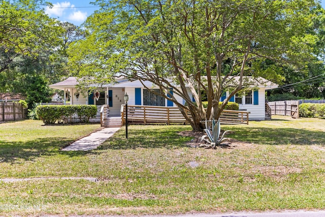 814 Latimer Dr, Wilmington, NC 28403 - view of front of property featuring a porch