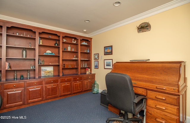 office with baseboards, ornamental molding, carpet floors, and recessed lighting