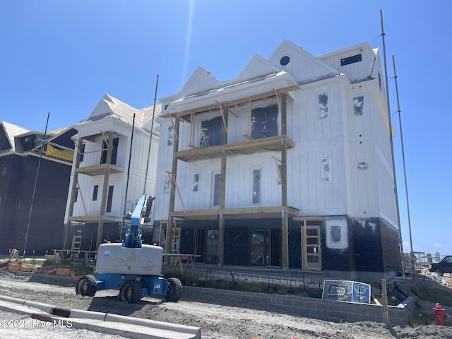 view of building exterior