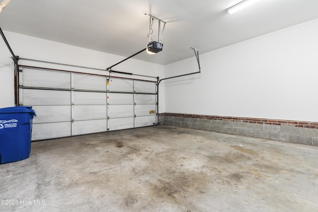 4109 Kettering Pl, Wilmington, NC 28412 - garage with a garage door opener