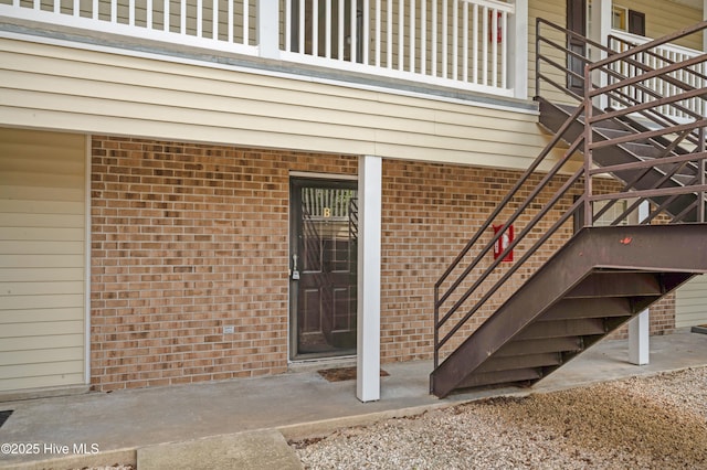2910 Mulberry Ln Unit B, Greenville, NC 27858 - doorway to property featuring brick siding