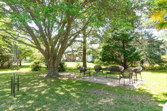 104 Stevens Ct, Swansboro, NC 28584 - view of yard featuring a patio