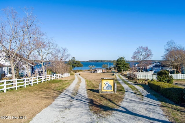 104 Stevens Ct, Swansboro, NC 28584 - surrounding community with a water view and fence