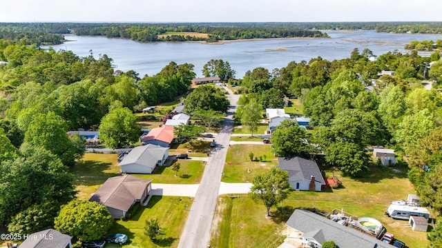 2 Cherokee Dr, Hubert, NC 28539 - aerial view featuring a water view and a residential view