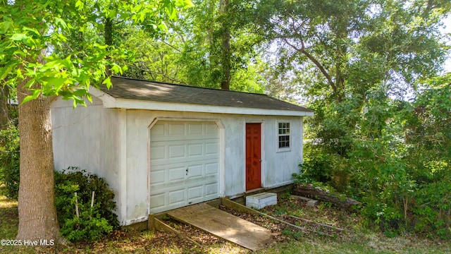 2 Cherokee Dr, Hubert, NC 28539 - view of garage