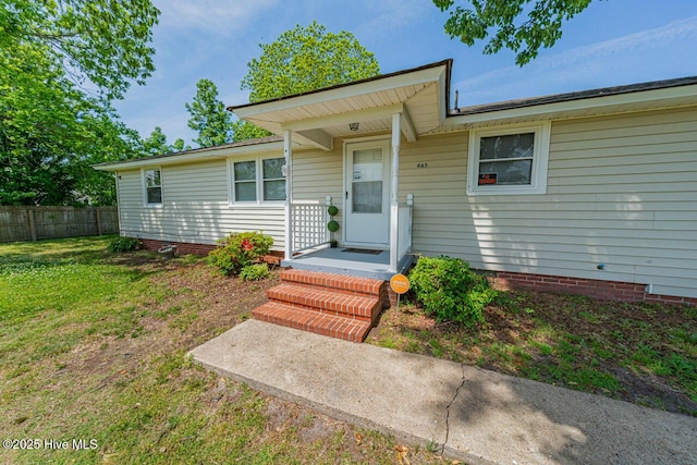 465 Meadstown Rd, Elizabeth City, NC 27909 - view of front of home with fence and a front yard