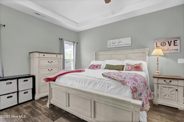 133 Fallbrook Ln, Rocky Point, NC 28457 - bedroom featuring dark wood-style flooring and a ceiling fan