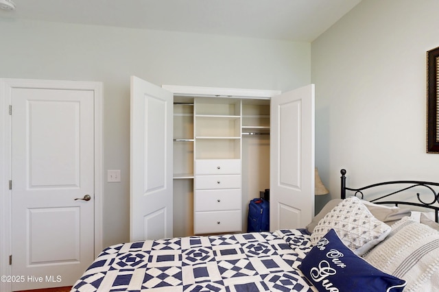 429 Canvasback Ln, Sneads Ferry, NC 28460 - bedroom featuring a closet