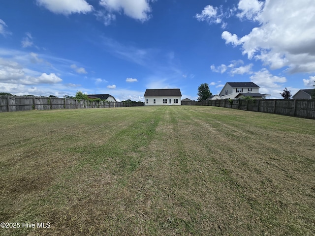 108 Hill Farm Dr, Richlands, NC 28574 - view of yard