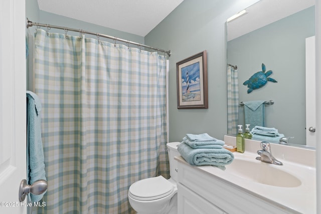 404 Sunset Oaks Ln, Sunset Beach, NC 28468 - full bath featuring toilet, vanity, and a shower with curtain