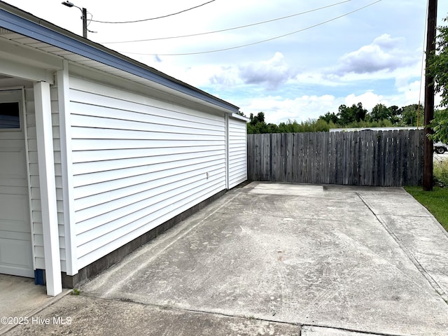 706 E Country Club Dr, Tarboro, NC 27886 - view of patio featuring fence