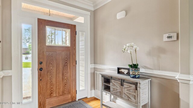 216 National Dr, Pinehurst, NC 28374 - entryway featuring crown molding