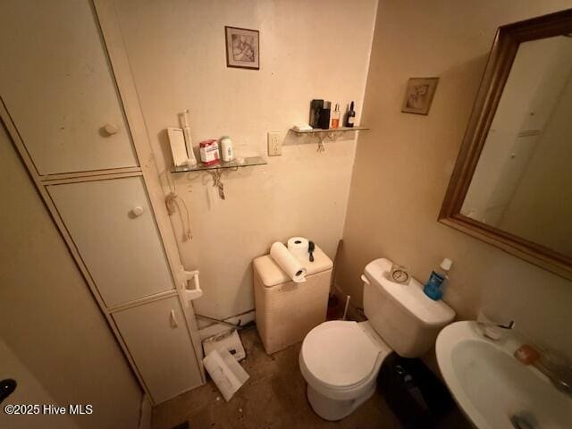 113 Winesett Cir, Plymouth, NC 27962 - half bathroom with a sink and toilet