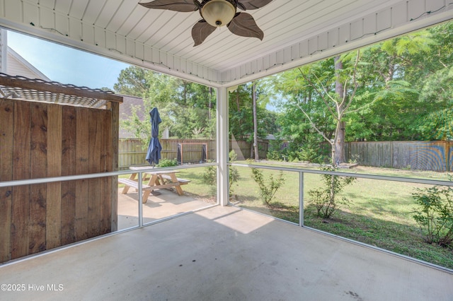 519 W Craftsman Way, Hampstead, NC 28443 - unfurnished sunroom with ceiling fan