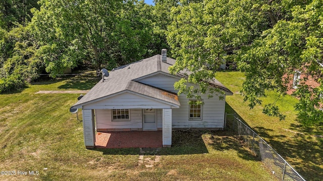 aerial view of property and surrounding area