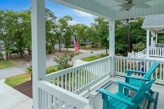 view of patio featuring a porch and ceiling fan