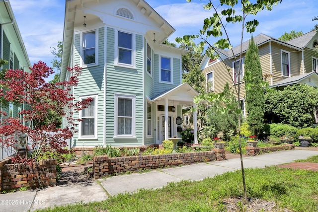 211 Ann St, Wilmington, NC 28401 - view of victorian home