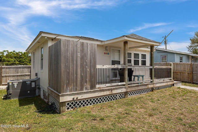 717 Cedar St Unit 1/2, Beaufort, NC 28516 - rear view of house with a deck