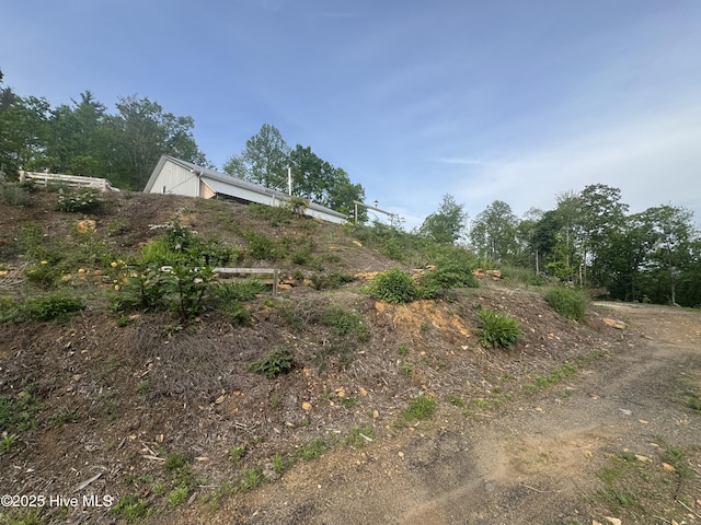 200 Wintergreen Patch Ln, Burnsville, NC 28714 - view of yard