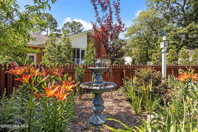306 Channel Run Dr, New Bern, NC 28562 - view of yard