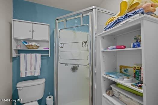 117 Arthur Rd, Beaufort, NC 28516 - full bath featuring toilet and a shower stall