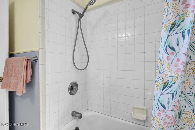 1912 Nun St, Wilmington, NC 28403 - full bath featuring shower / bath combo