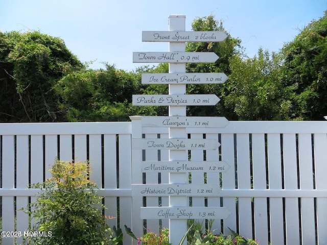 102 Macgregor Dr, Beaufort, NC 28516 - exterior view
